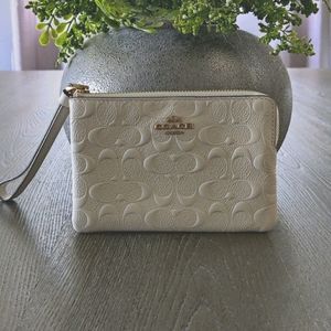 New!!! Women Coach Wristlets